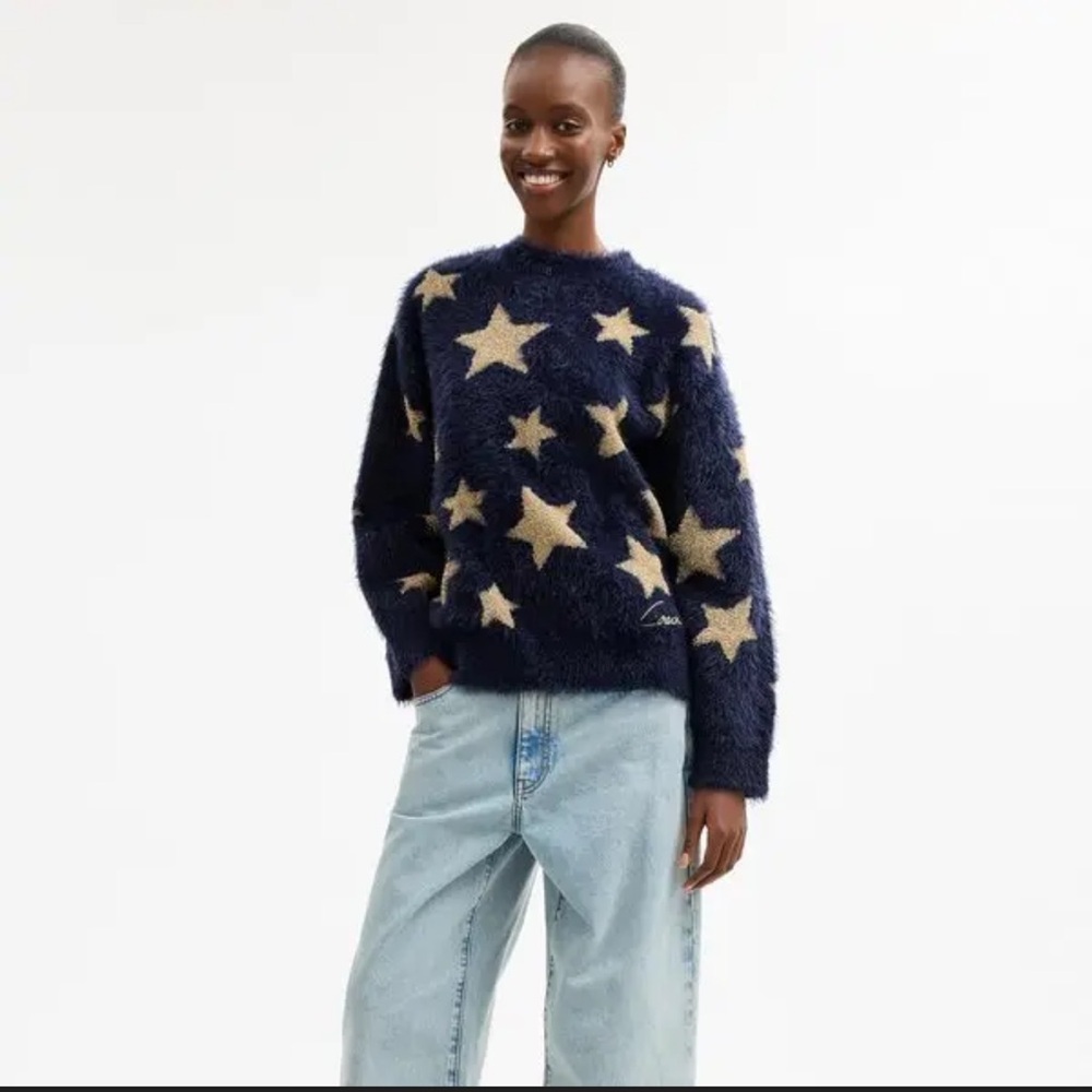 &Merci Women's Star Print Long Sleeve Fuzzy Cozy Sweater